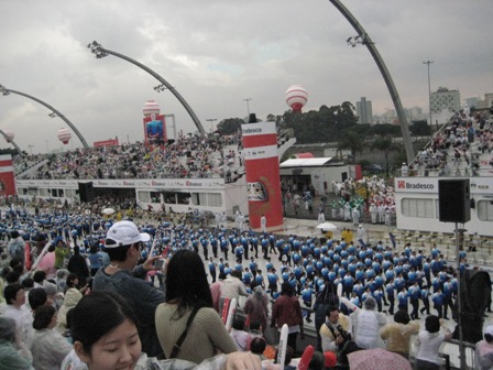 サンパウロ移民100年祭（サンボードロモ）…その１_f0146587_2330275.jpg