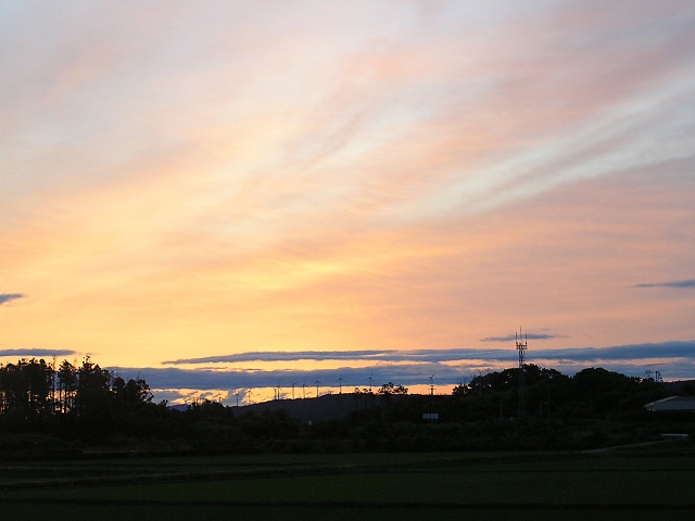 今朝の海山と夕方の・・・変な風景_f0121379_20464096.jpg