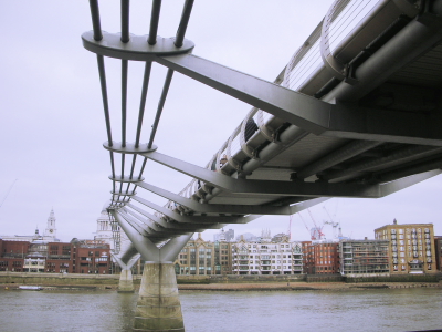 Millennium Bridge_e0138008_19474999.jpg