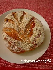 ライ麦パン、食パン、はちみつパン、ごまパン_c0153330_1923559.jpg