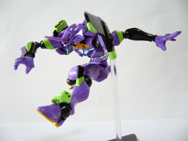 リボルテック 004 エヴァンゲリヲン初号機 レビュ－ : くすぶる