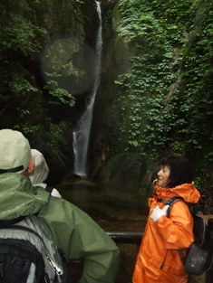 早朝ハイキング『玉峰山」　参加6名_d0007657_12514181.jpg