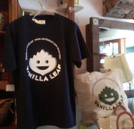 VANILLA LEAF オリジナルエコバックとTシャツ作りました_e0074935_14381879.jpg