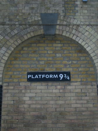King\'s cross 駅_d0127182_18364054.jpg
