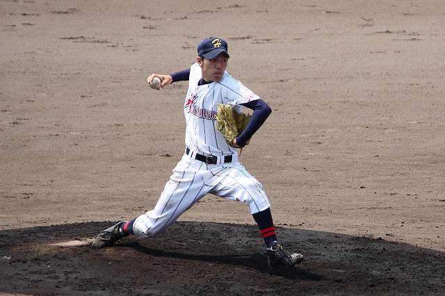 白球に夢乗せ甲子園へ、函大柏稜対函館商業_f0124144_11315450.jpg