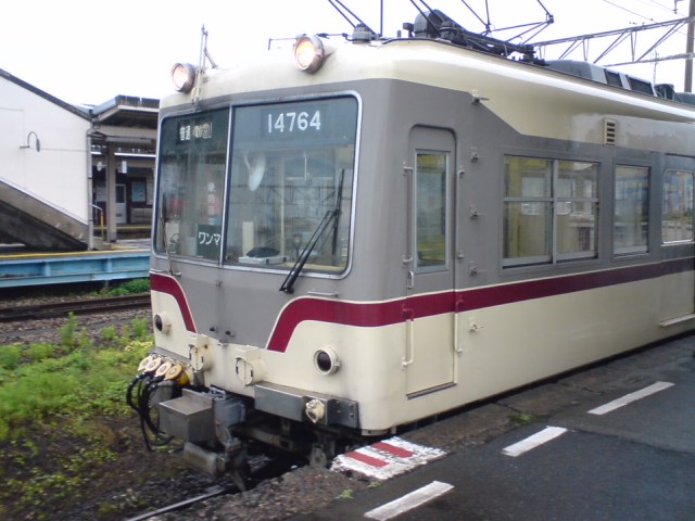 富山は古い電車がいっぱい_a0008284_953891.jpg