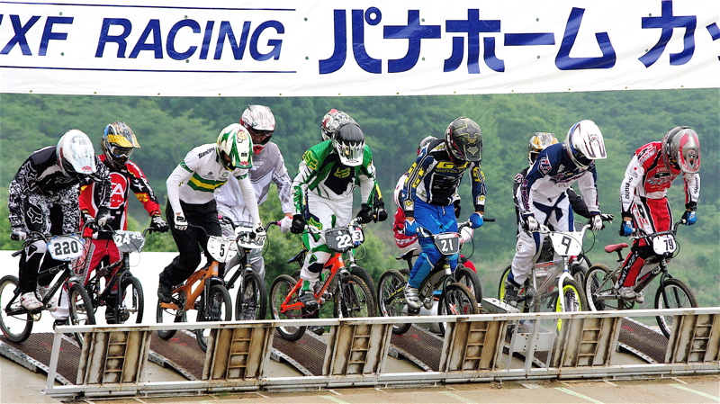 2008パナホームカップVOL２：スーパークラス予選第３ヒート〜準決勝_b0065730_2291840.jpg