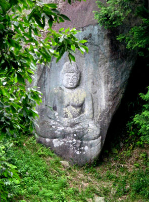 加茂の石仏群1_e0048413_18365530.jpg