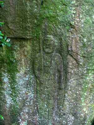 加茂の石仏群1_e0048413_18381145.jpg