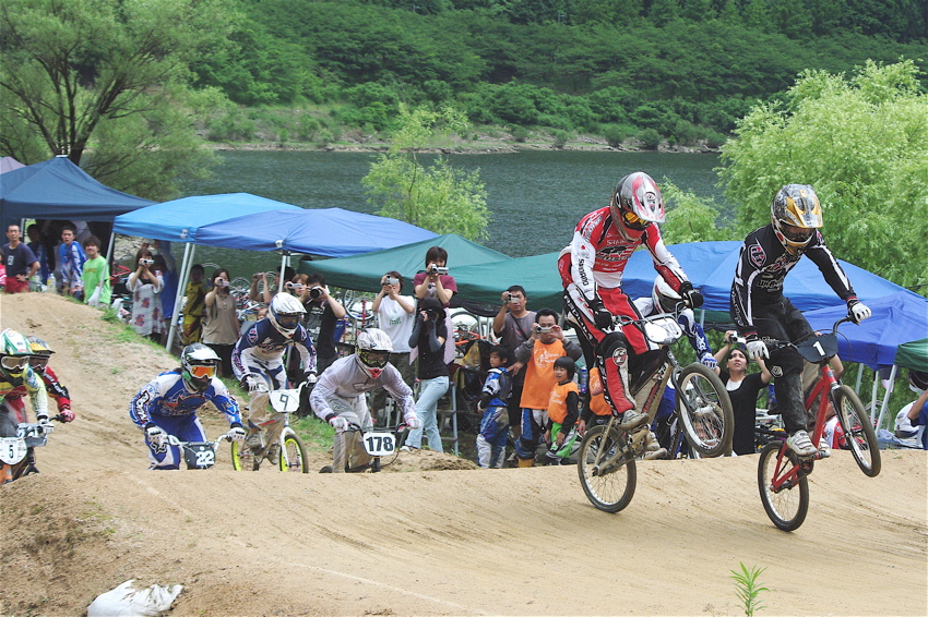 08Ｊシリーズ第２戦安芸高田市長杯IN土師ダムVOL３：スーパークラス決勝_b0065730_1535164.jpg