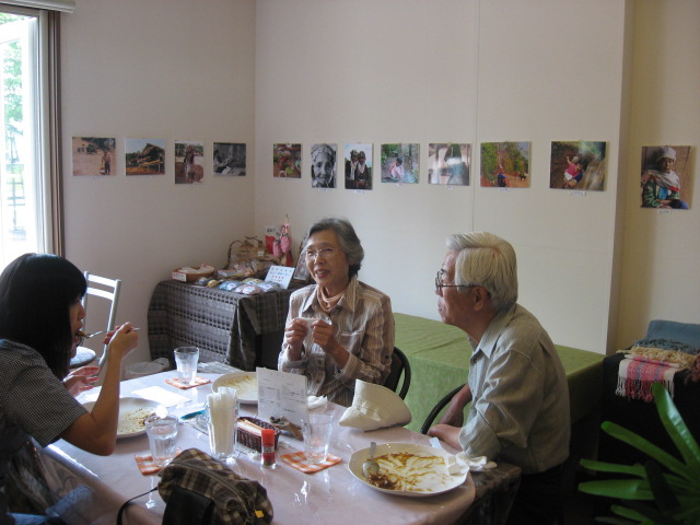 喫茶　「ポレポレ」でタイ山岳少数民族写真展を開催すること_d0102413_2025781.jpg
