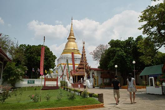 #022 ワット・プラ・ケーオ・ドーン・タオ(วัดพระแก้วดอนเต้าสุชาดาราม) 再訪_c0039685_2056739.jpg