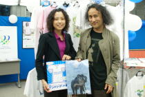 マンモスの牙・パーマの兄妹～エコロジー・チャリティーＴシャツ・　アート展６日目のお客様＠日本財団ビル_f0006713_0573753.jpg