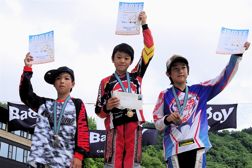08Ｊシリーズ第２戦安芸高田市長杯/土師ダムVOL８：B７−８，９−１０，１１−１２クラス決勝_b0065730_22462299.jpg