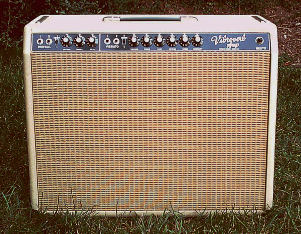 Old FenderのHeadをバラしConversionさせたAmp。_e0053731_181053.jpg