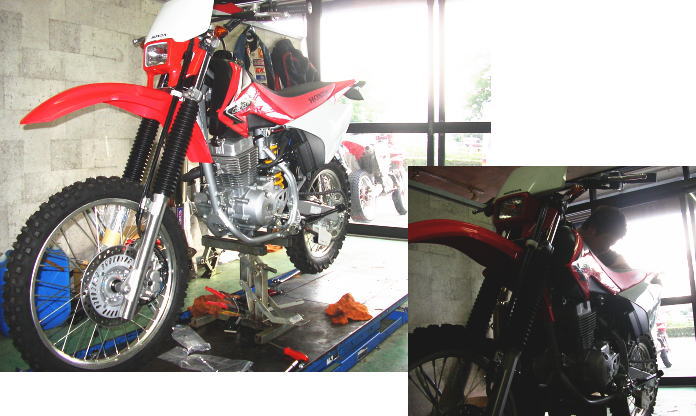 納車間近\"CRF150F\"_f0178858_1601162.jpg