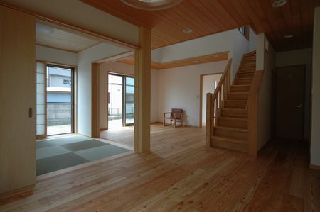 OM会議、上棟、お引渡し_a0059217_13471783.jpg