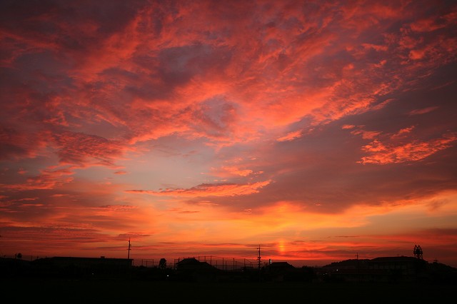 倉敷某所の夕焼け_e0003090_1942723.jpg