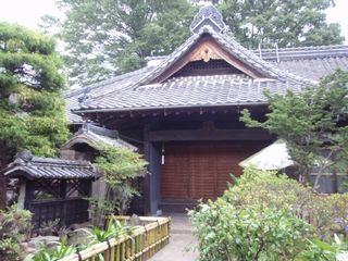 歴史を感じながら・・・_a0059217_13455236.jpg