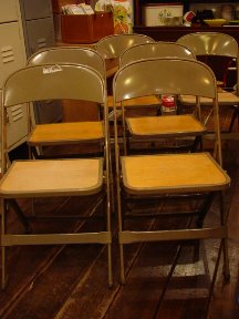 School Folding Chair_f0091162_190533.jpg