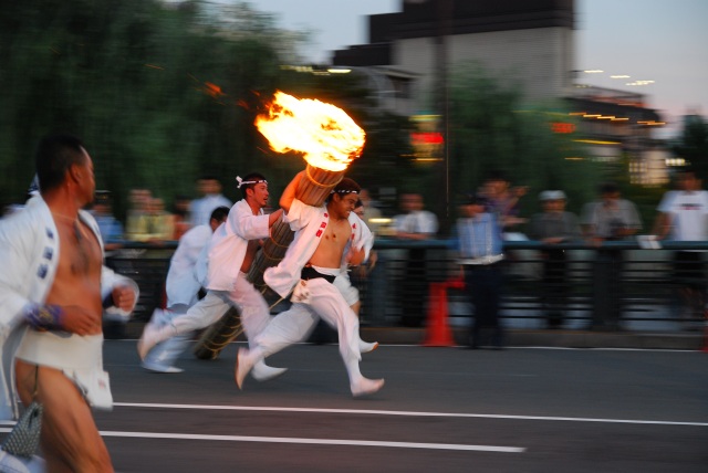 京都の祇園祭　神輿洗式_f0122724_23523076.jpg