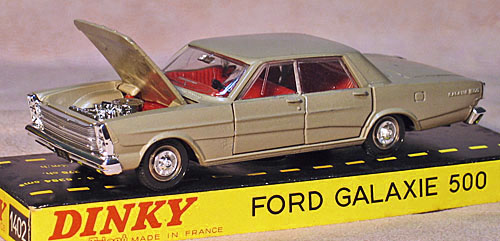 [ my DINKY TOYS Collection (36). Pontiac Parisienne & Ford Galaxie ]_c0019483_1537161.jpg