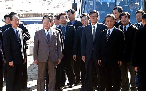 北朝鮮兵、金剛山観光の韓国人女性を射殺!_d0123476_20445278.jpg