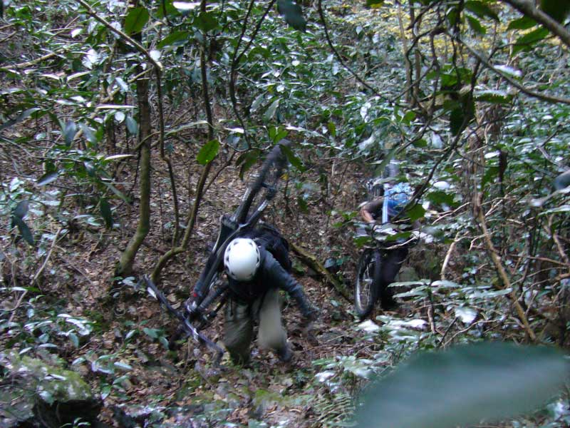 自転車(MTB)での奈良多峠・雨巻山ツーリング_d0014748_16214951.jpg