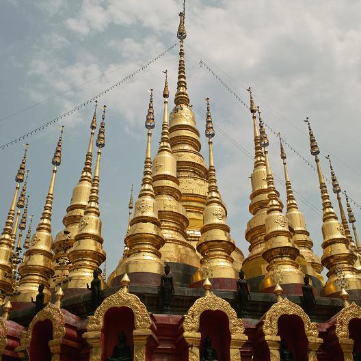 #151 ワット・プラ・タート・ストーンモンコンキーリー(วัดพระธาตุสุโทนมงคลคีรี)_c0039685_169276.jpg