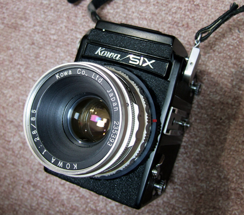 Kowa Six + 85mm・f2.8 : ふぁんき~な病人馬鹿一代記 Kowa Six + 85mm・f2.8 : ふぁんき~な病人馬鹿一代記