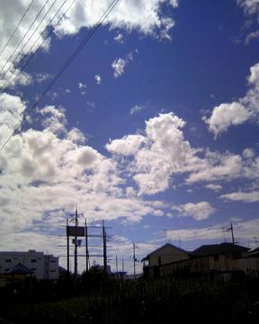 空が、、、_f0042307_15351446.jpg