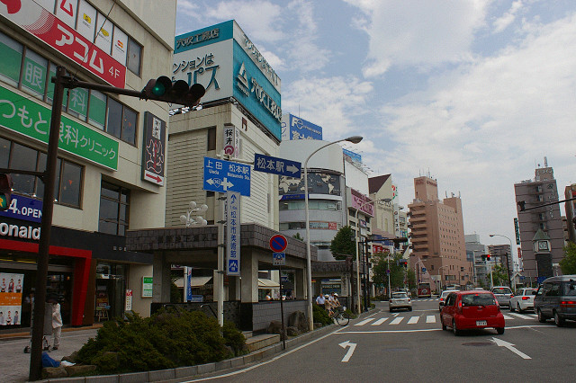 松本駅前_f0160179_20381468.jpg