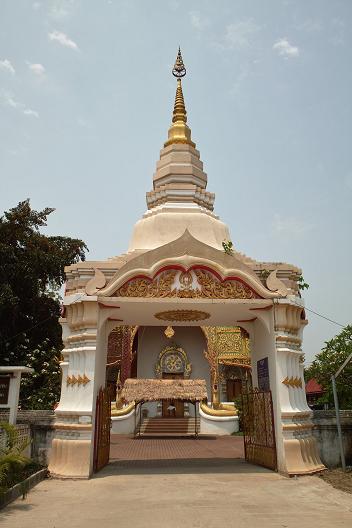 #152 ワット・プラ・ルアン(วัดพระหลวง) ~プレー~_c0039685_11174756.jpg