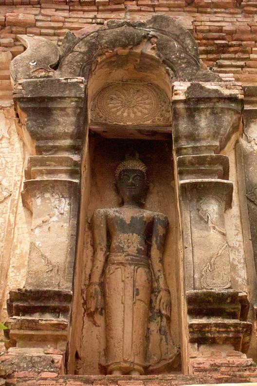 #152 ワット・プラ・ルアン(วัดพระหลวง) ~プレー~_c0039685_11184196.jpg