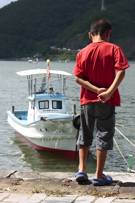考える少年_e0135098_795187.jpg