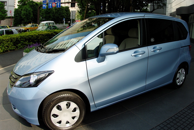 HONDA FREED (フリード)_b0065730_19411282.jpg
