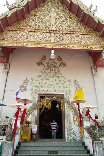 #153 ワット・プラ・タート・チョー・へー(วัดพระธาตุช่อแฮ) ~プレー~_c0039685_16554410.jpg