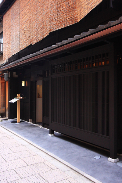 OKU gallery&cafe_e0051888_2074556.jpg