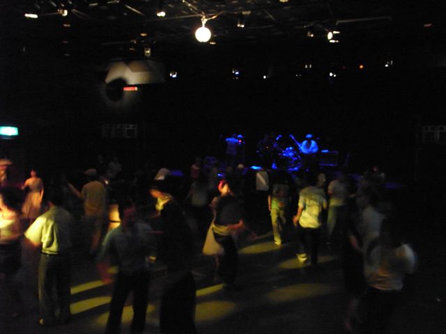 d0075828_1733051.jpg