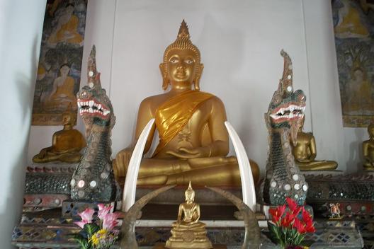 #157 ワット・ホア・クアン(วัดหัวข่วง) ~ナーン~_c0039685_1848939.jpg