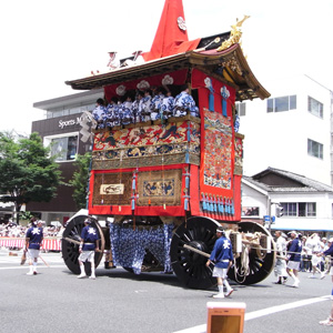 山鉾巡行 その1_c0141005_22524310.jpg