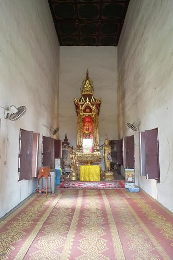 #158 ワット・プラ・タート・チャーン・カム(วัดพระธาตุช้างค้ำ) ~ナーン~_c0039685_17443918.jpg