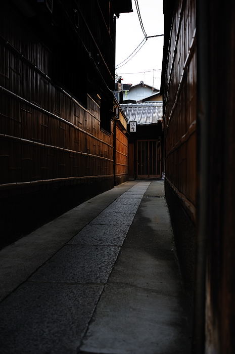 西日差す祇園そぞろ歩き 其の一_f0032011_21175626.jpg