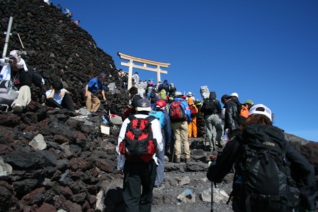 富士山山頂！_d0023394_22224020.jpg