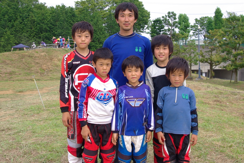 BMXRACINGチーム紹介VOL2:ぐるぐるセブン_b0065730_9275927.jpg