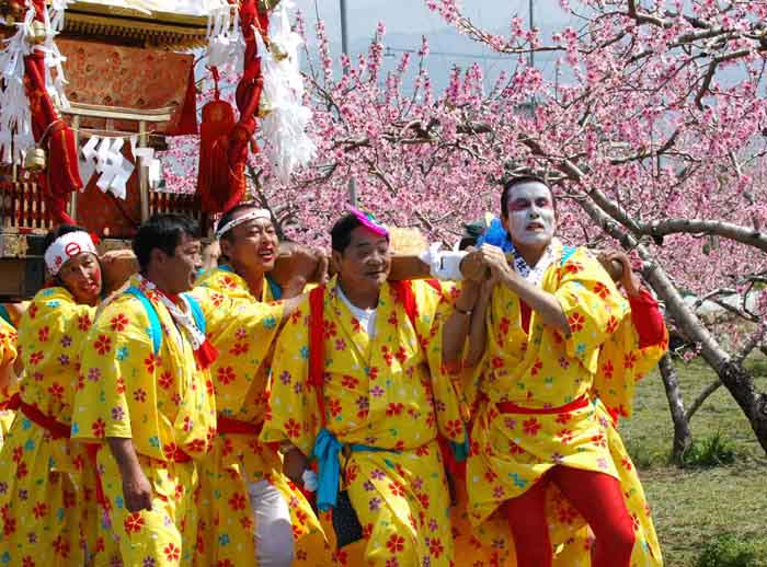 おみゆきさん　2005.4.15  一宮浅間神社/三社神社_c0162844_19511923.jpg