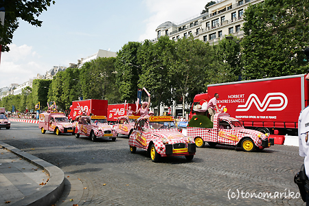 パレード Tour de France 2008_c0024345_22592819.jpg