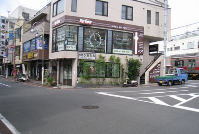 自由が丘駅から当店までのご案内です。_d0089508_23302196.jpg