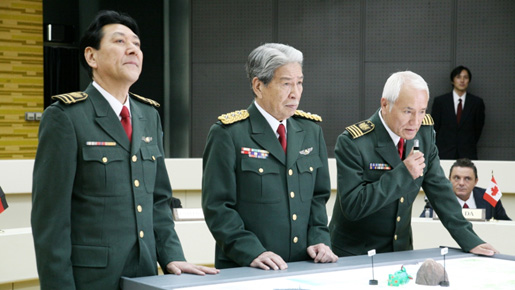 ギララの逆襲 洞爺湖サミット危機一発 龍眼日記 Longan Diary