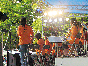 JAZZ-21出張演奏 第3弾!!_e0118827_2121658.jpg